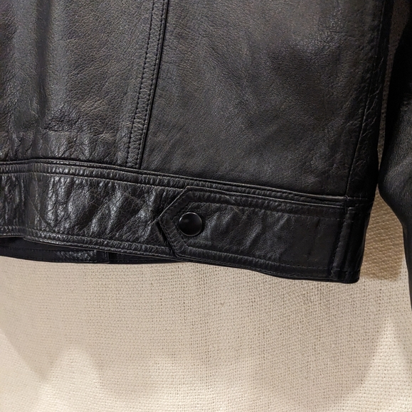 Danier Genuine Leather Vintage Bomber Jacket - Picture 2 of 6